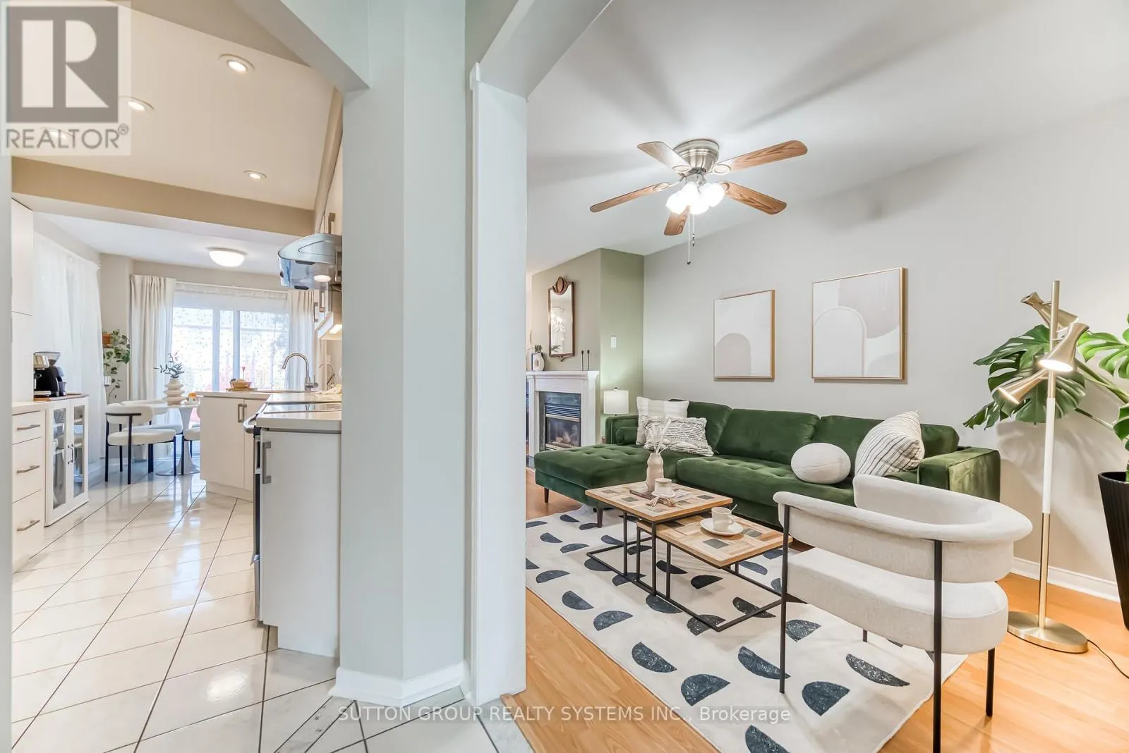 129 - 455 APACHE COURT