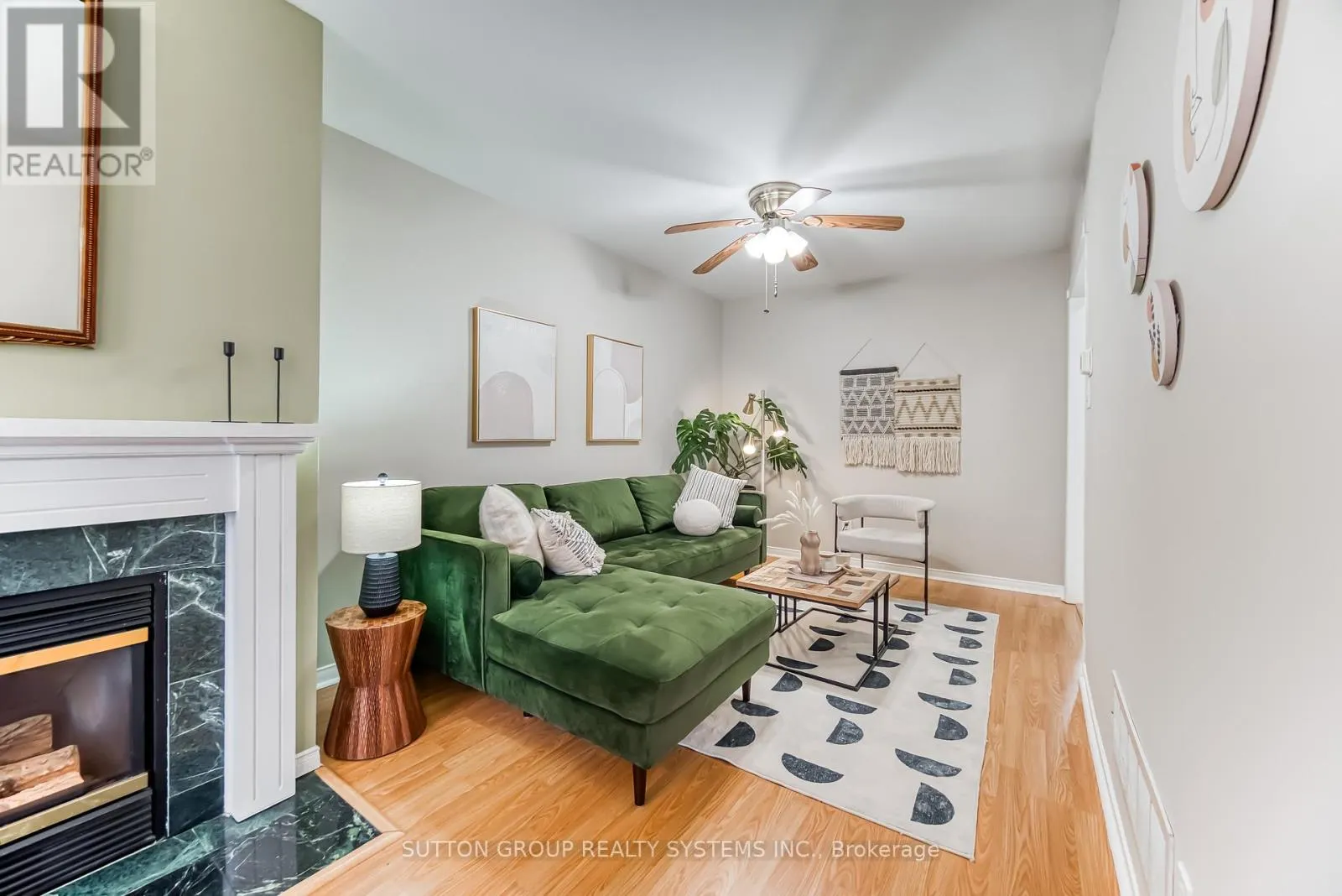 129 - 455 APACHE COURT