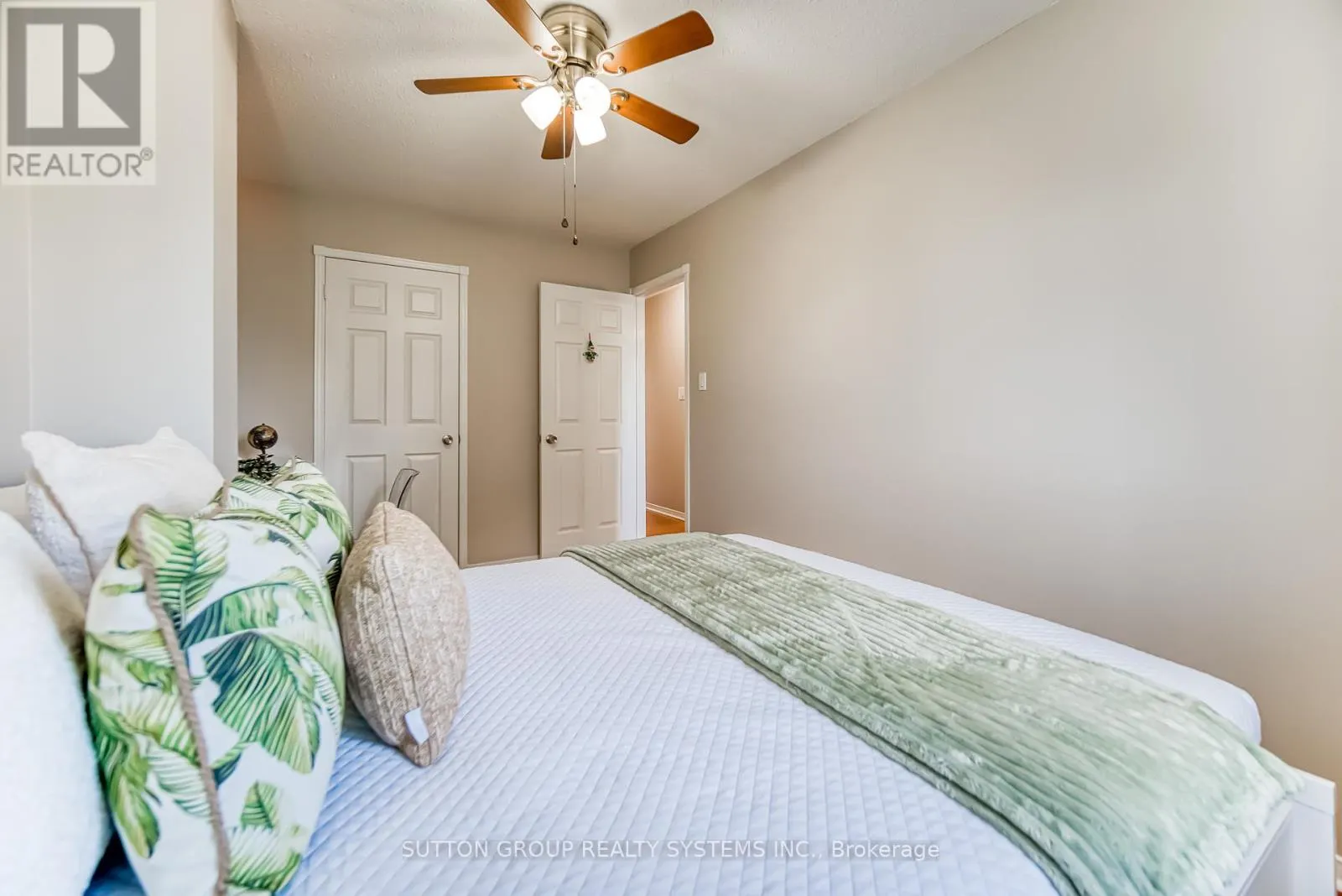 129 - 455 APACHE COURT