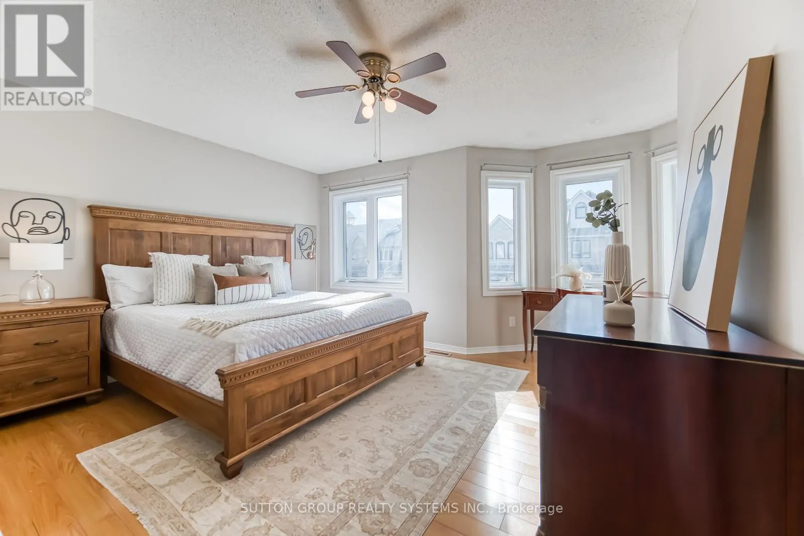 129 - 455 APACHE COURT