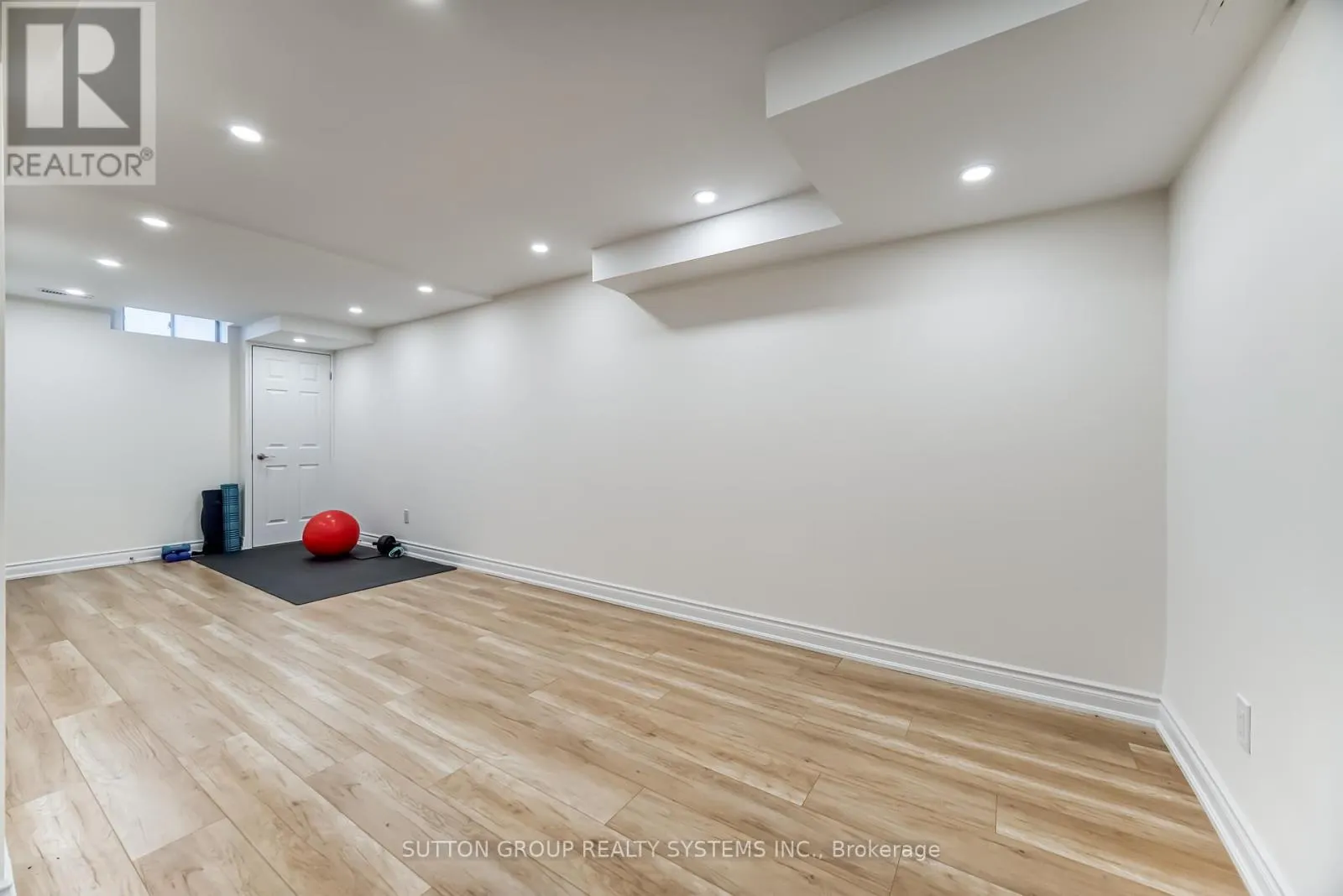 129 - 455 APACHE COURT