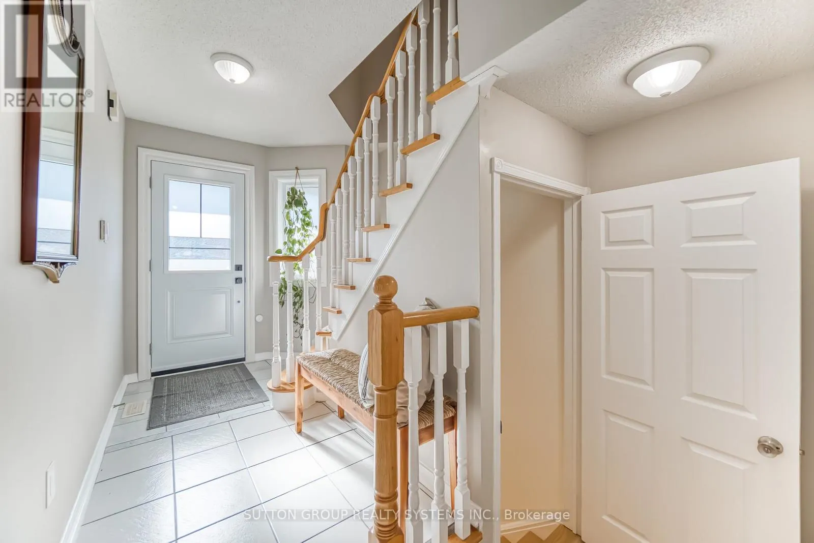 129 - 455 APACHE COURT