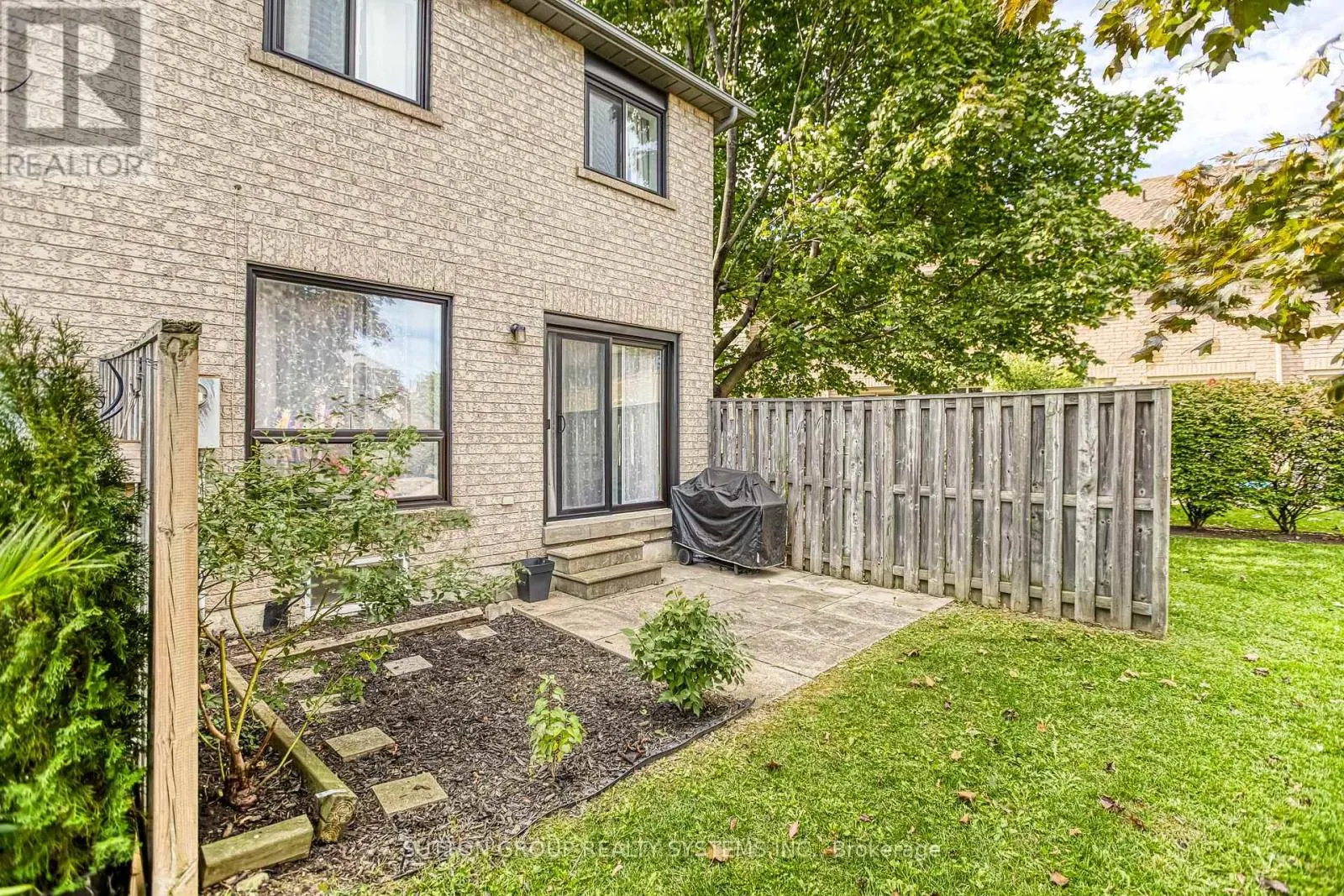 129 - 455 APACHE COURT