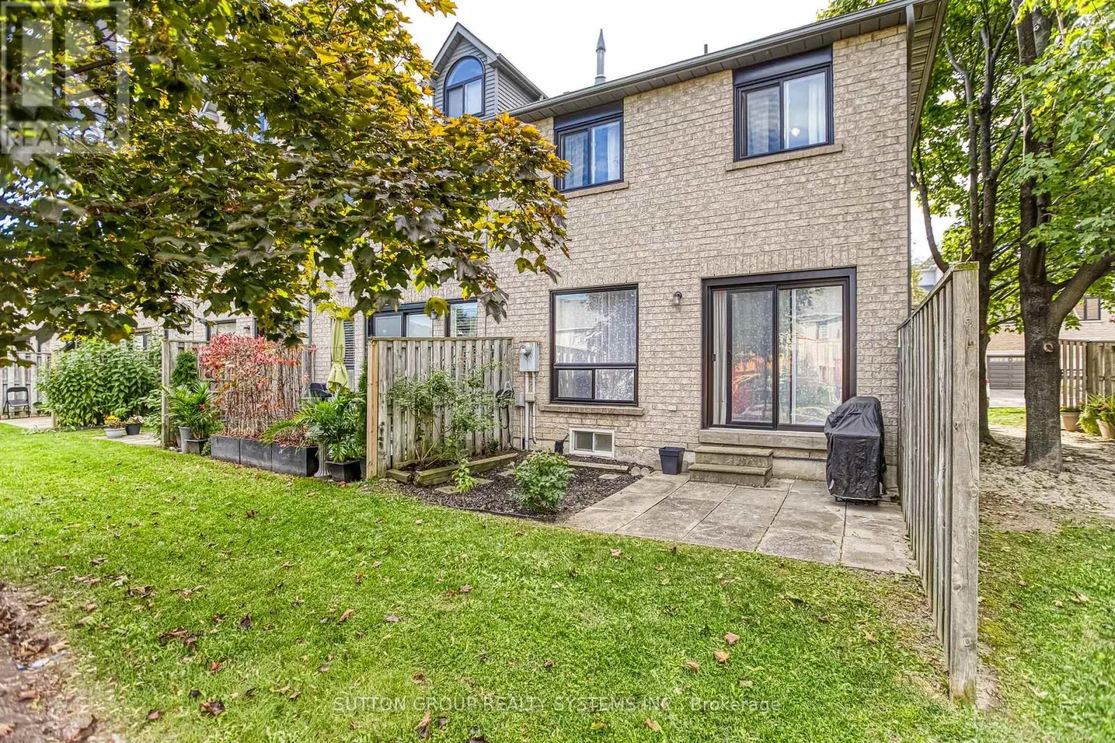129 - 455 APACHE COURT