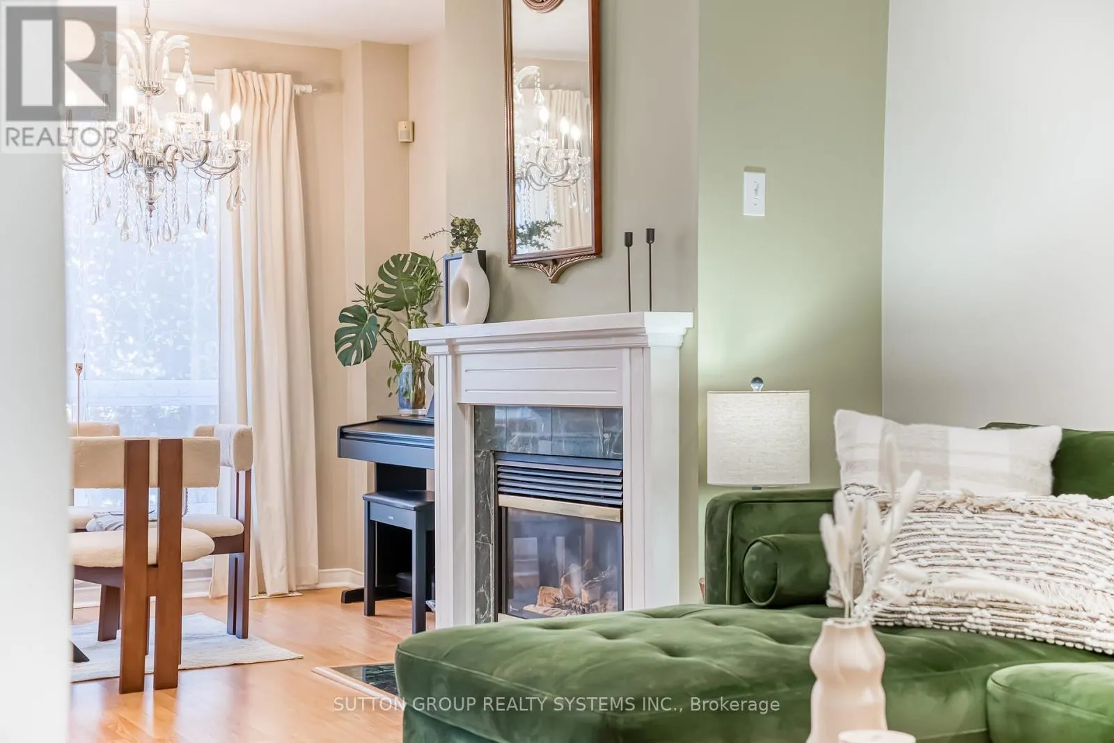 129 - 455 APACHE COURT