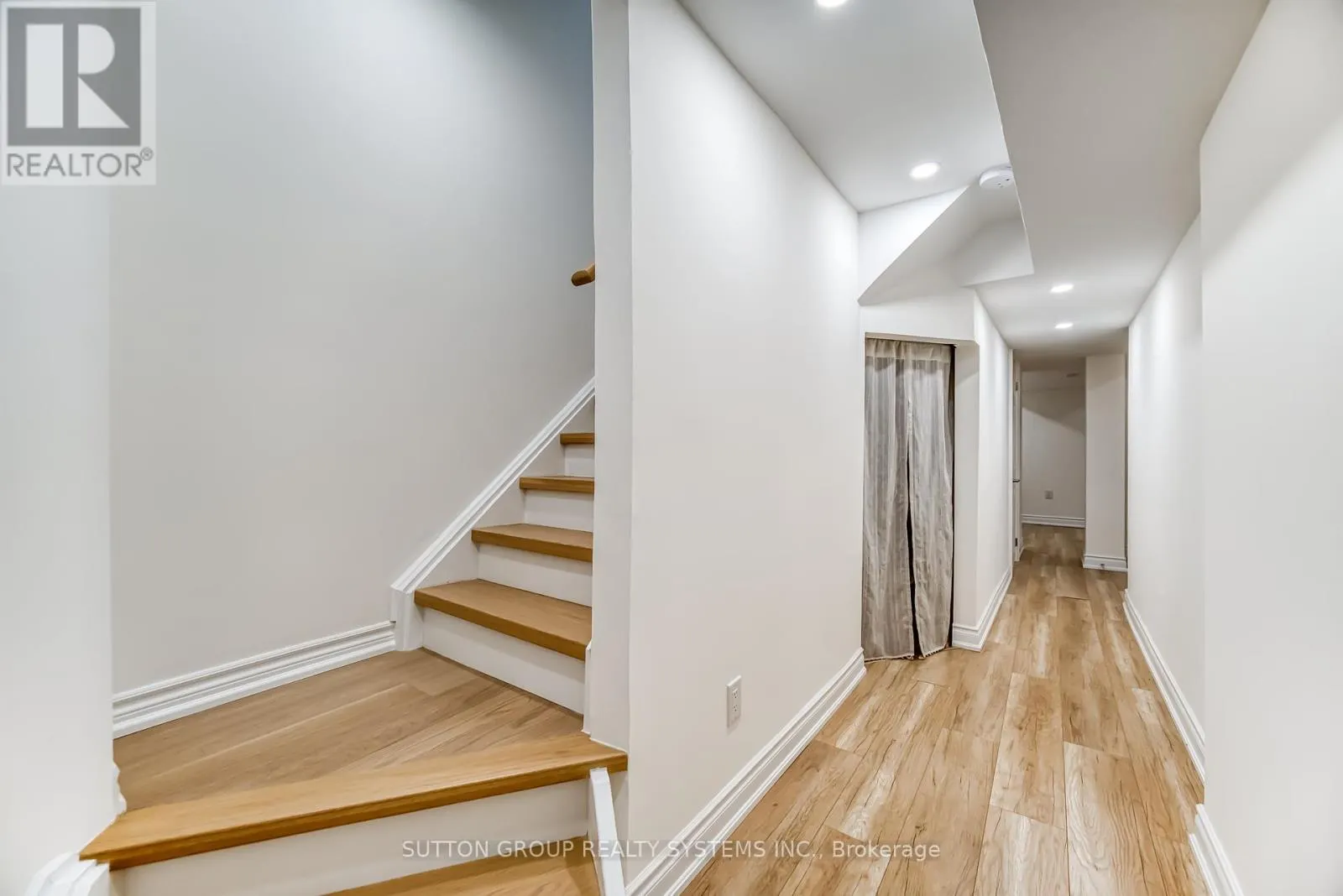 129 - 455 APACHE COURT