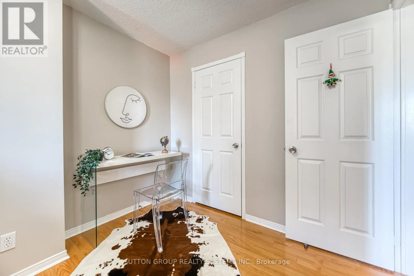 129 - 455 APACHE COURT