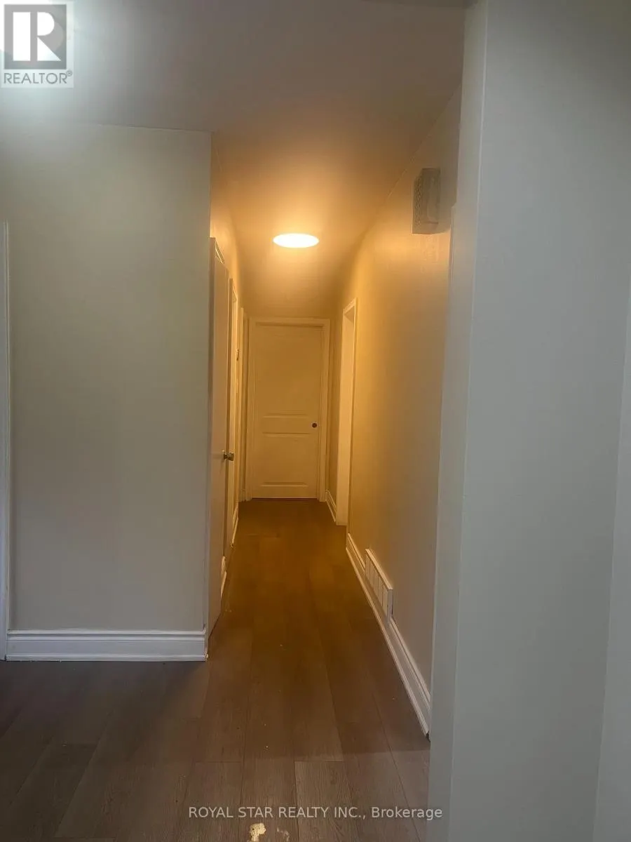 MAIN - 9210 MISSISSAUGA ROAD