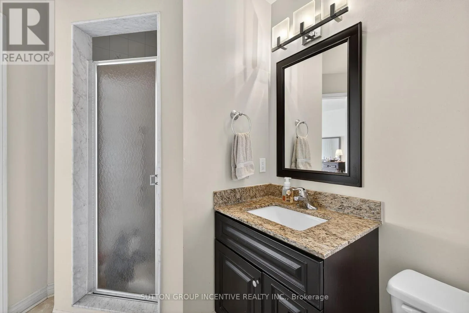 21 HARTFORD TRAIL