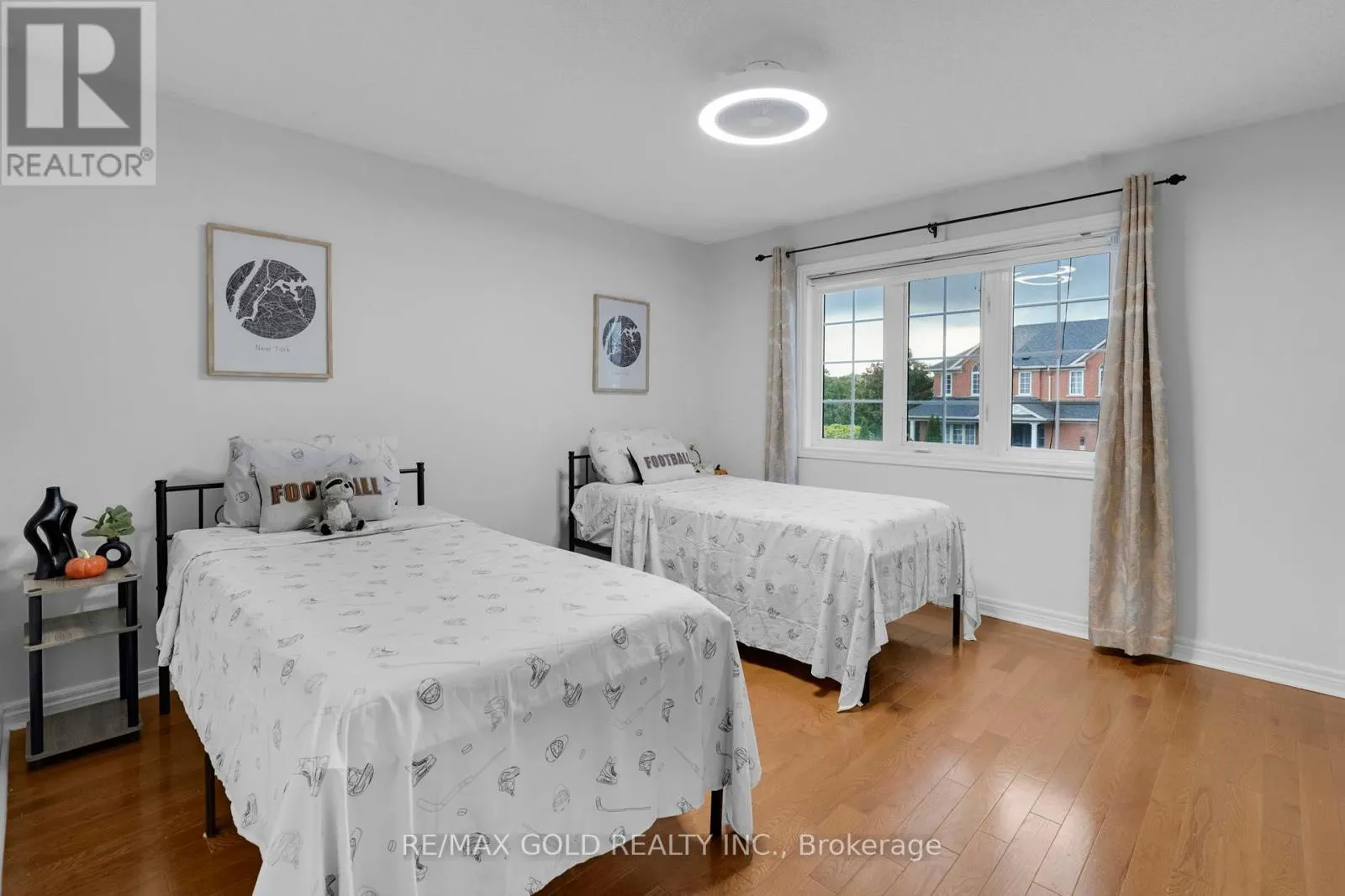 64 BEACHPOINT BOULEVARD