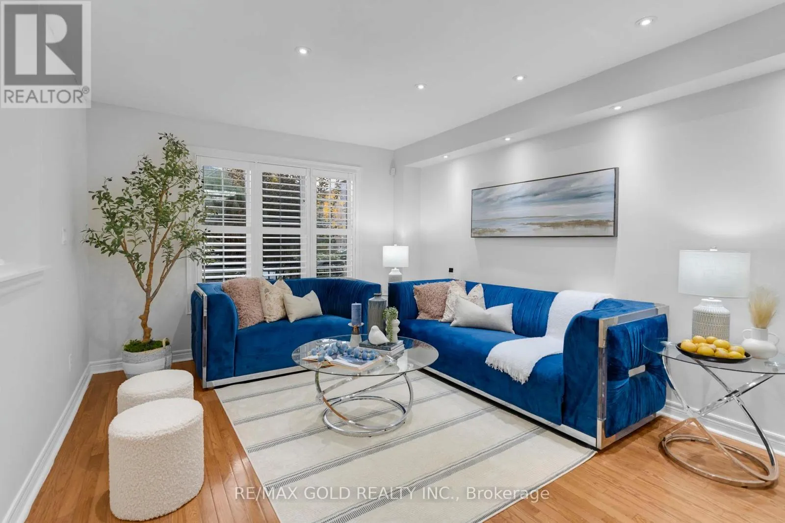 64 BEACHPOINT BOULEVARD