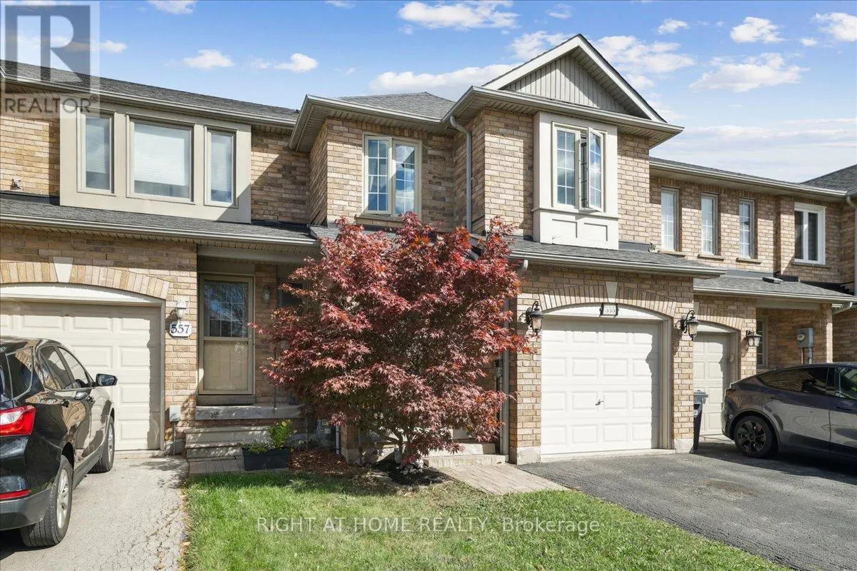 555 TAYLOR CRESCENT