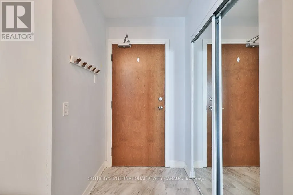 1803 - 2212 LAKE SHORE BOULEVARD W