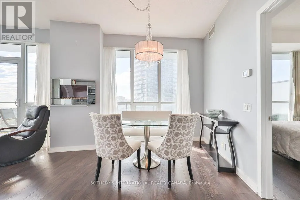 1803 - 2212 LAKE SHORE BOULEVARD W
