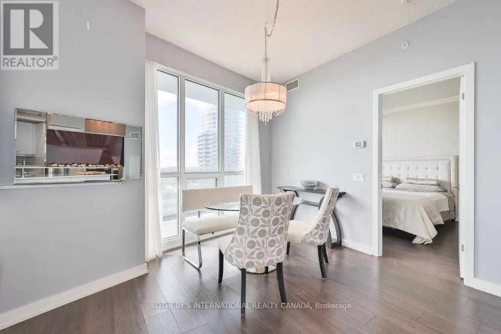 1803 - 2212 LAKE SHORE BOULEVARD W