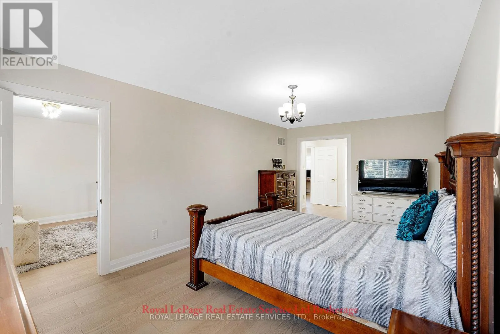 2088 KEMPTON PARK DRIVE