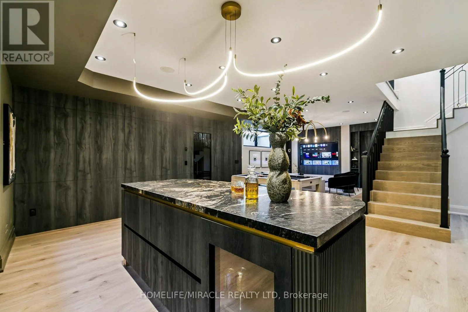 517 STAFFORD DRIVE