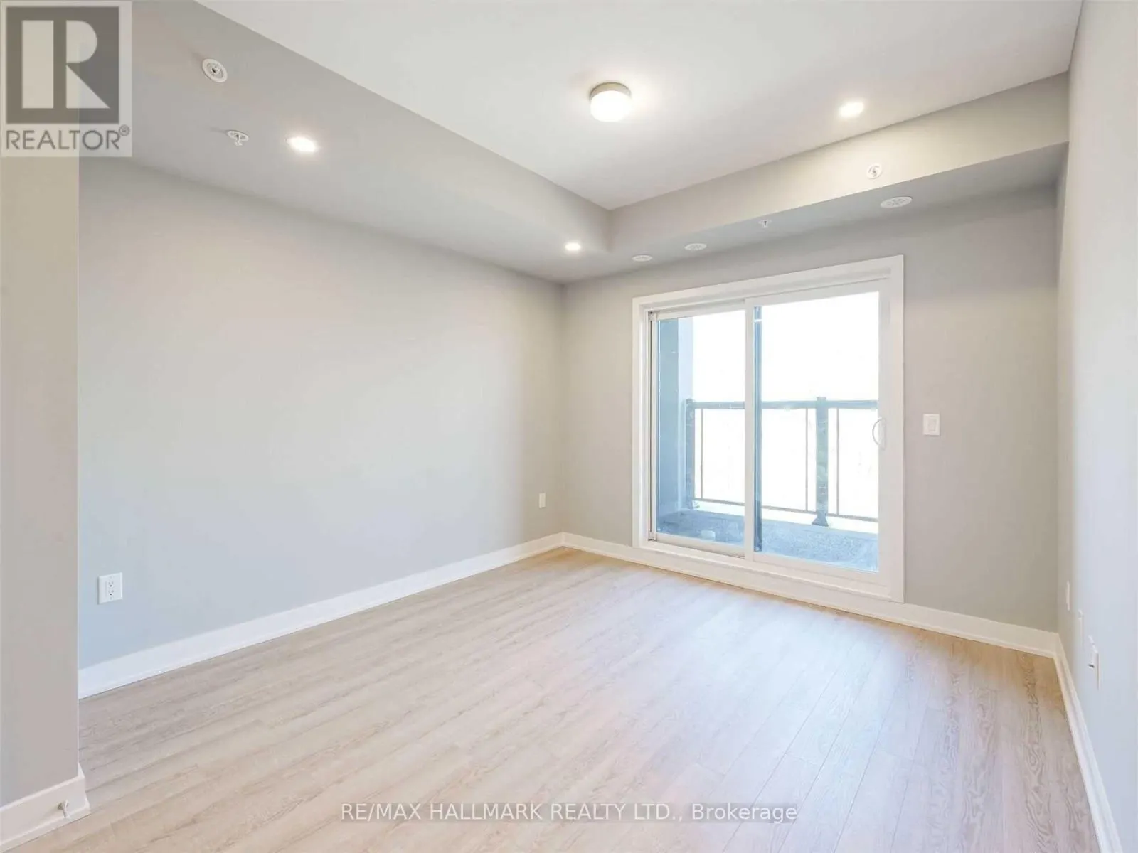 14 - 3483 WIDDICOMBE WAY