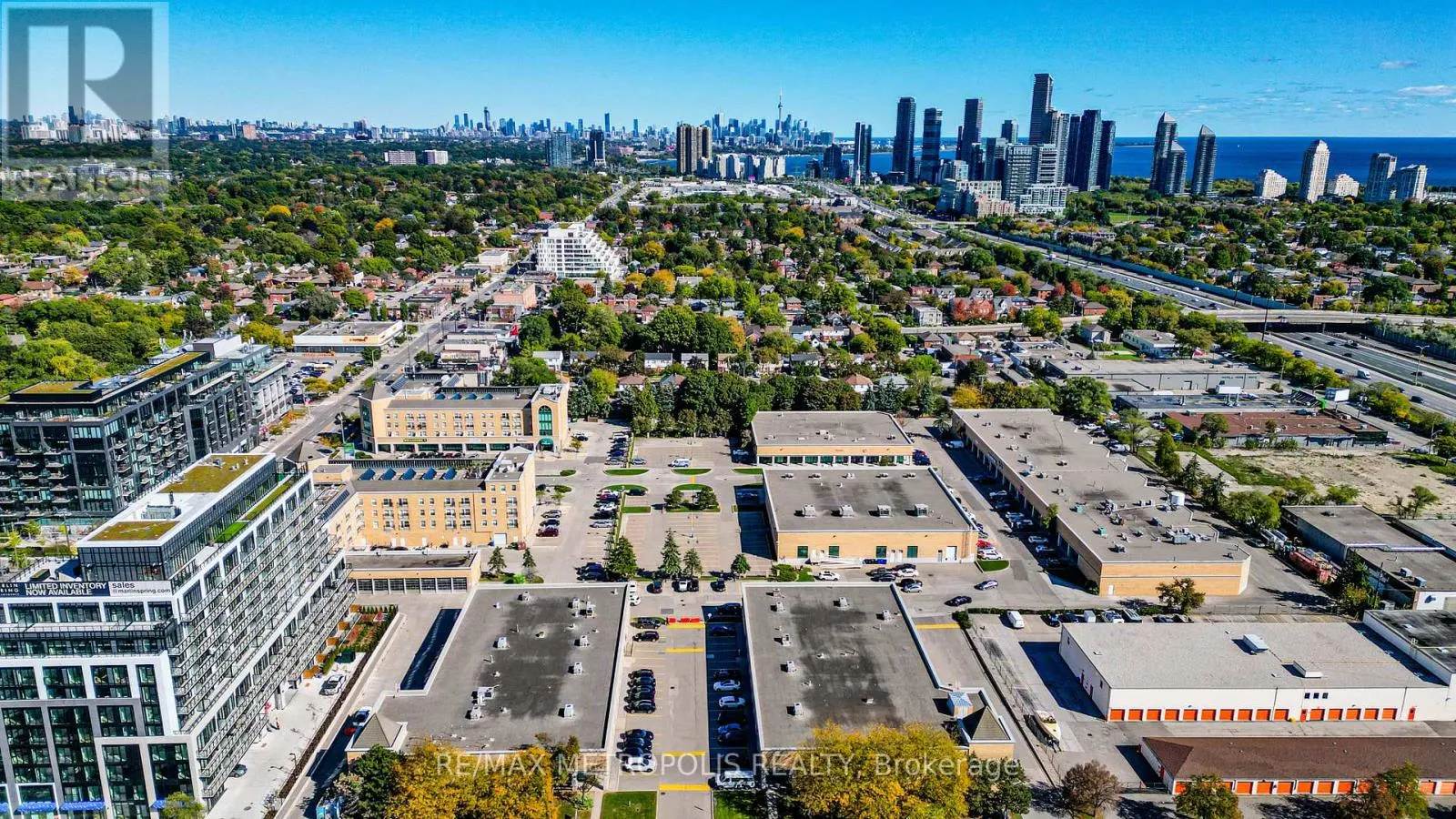 720 - 801 THE QUEENSWAY