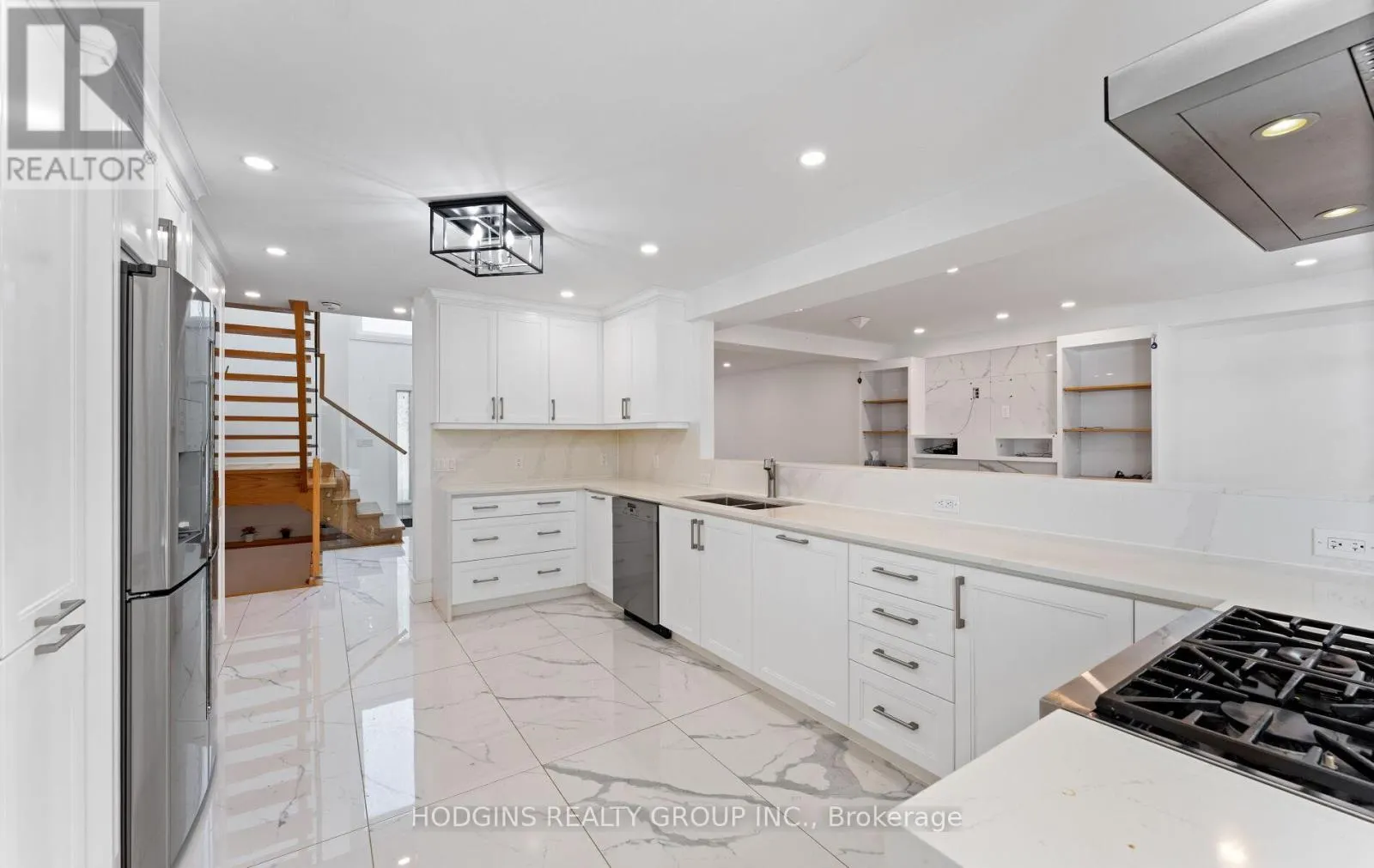 1670 CAVERLY COURT