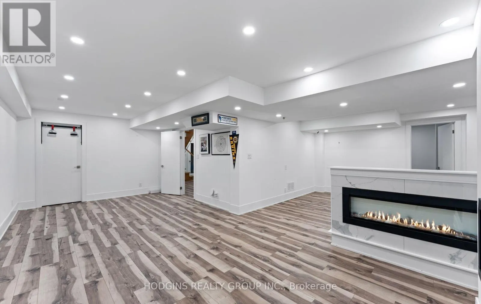 1670 CAVERLY COURT