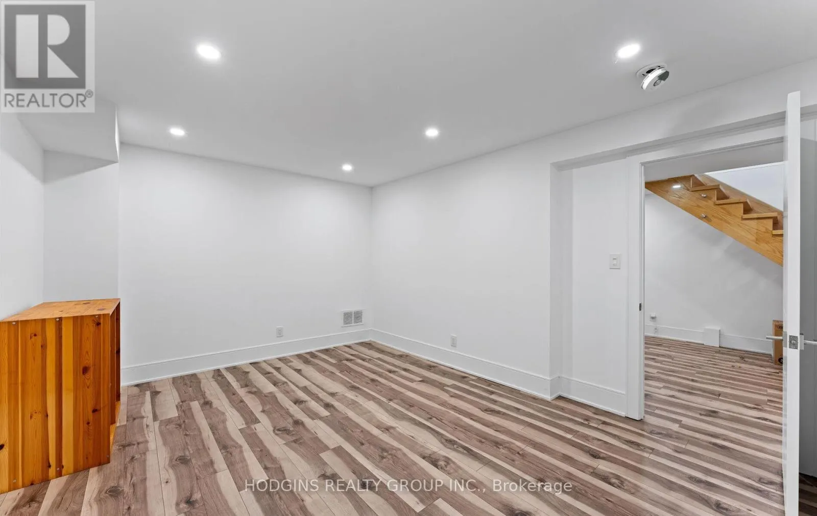 1670 CAVERLY COURT