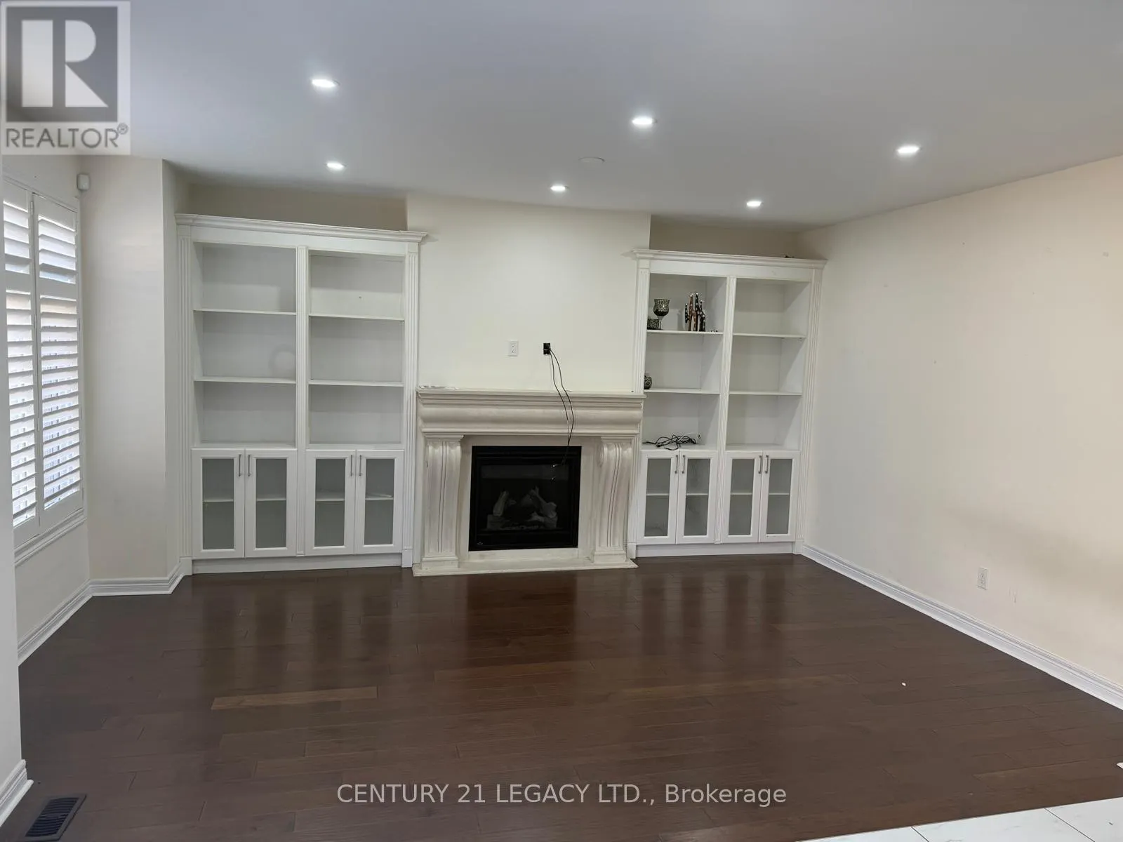 8 GEORGE GRAY DRIVE