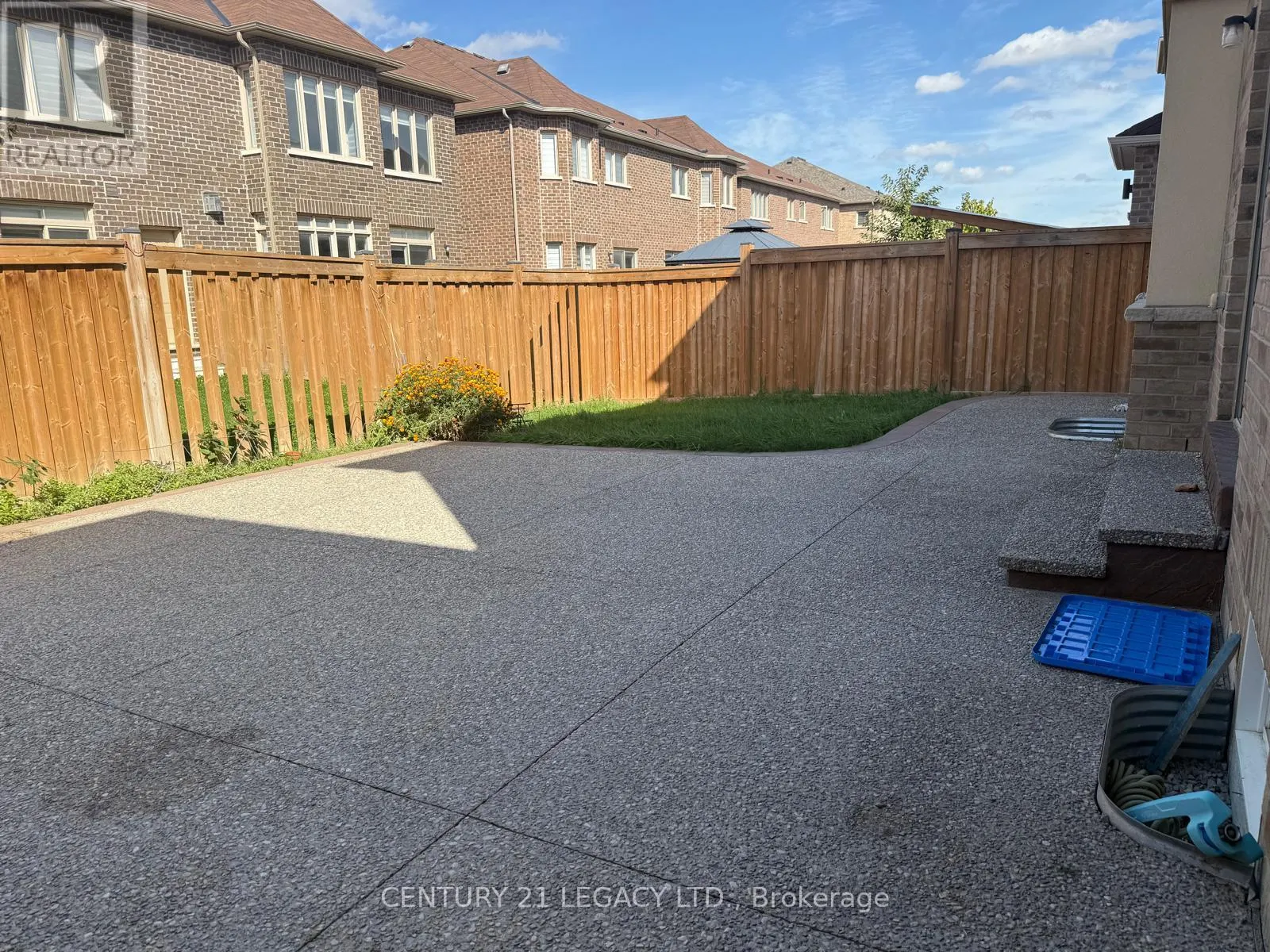 8 GEORGE GRAY DRIVE
