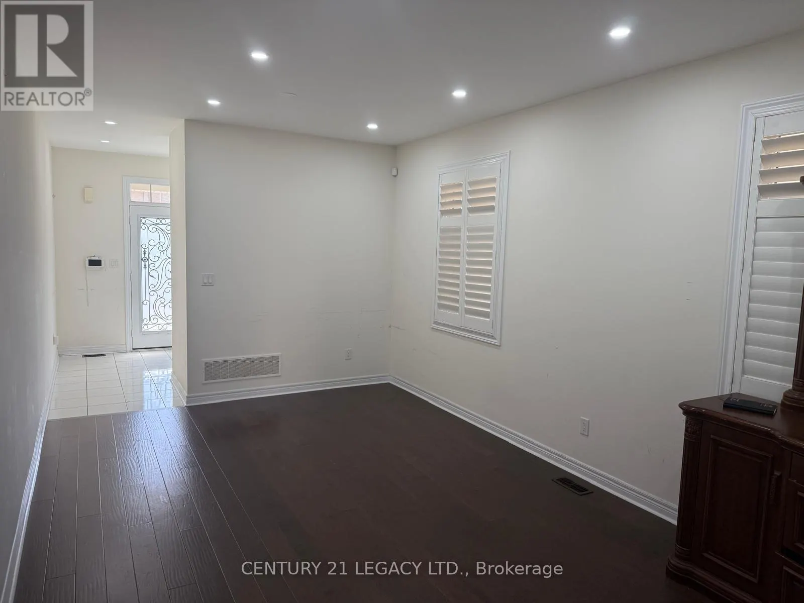 8 GEORGE GRAY DRIVE