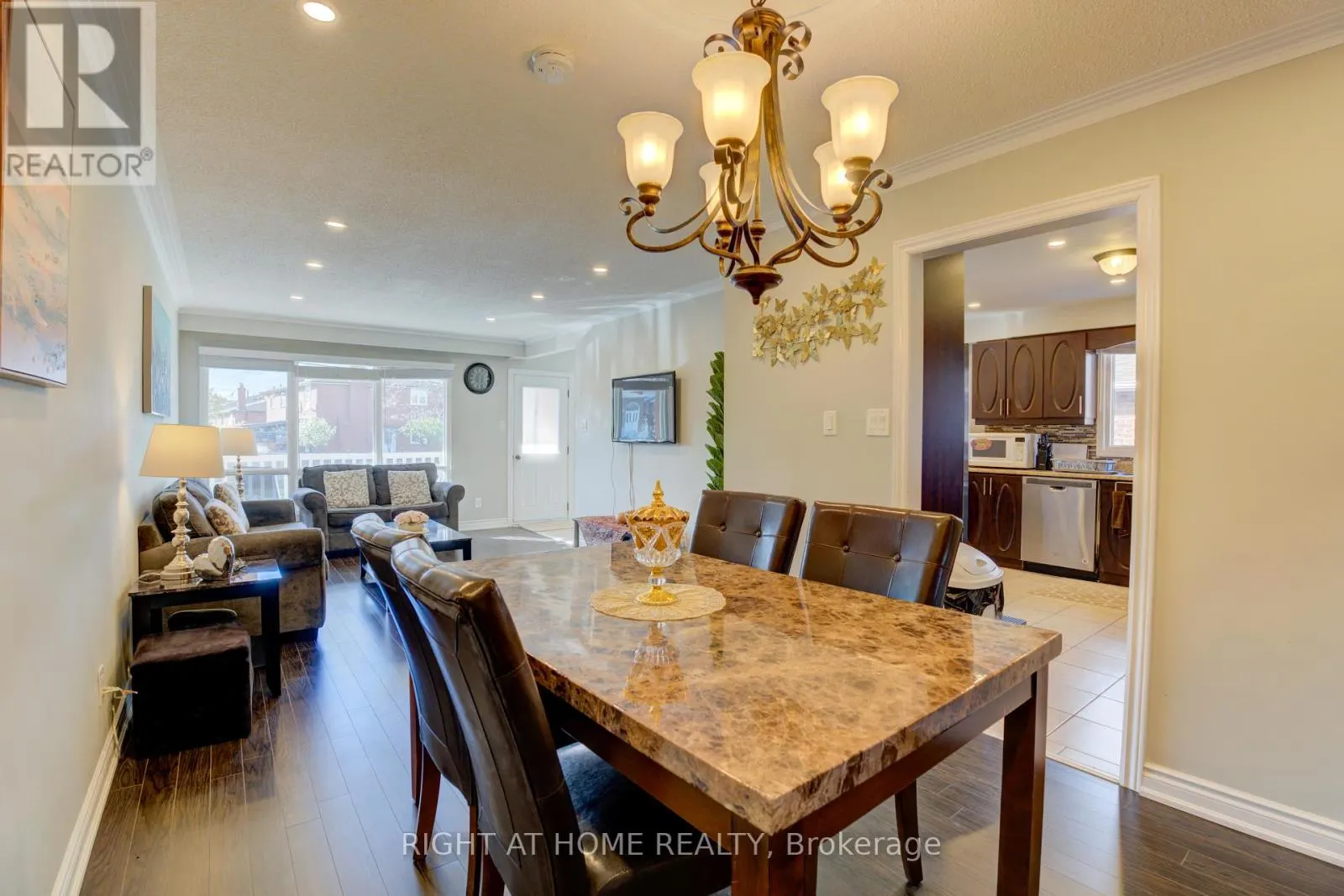 208 MEADOWS BOULEVARD