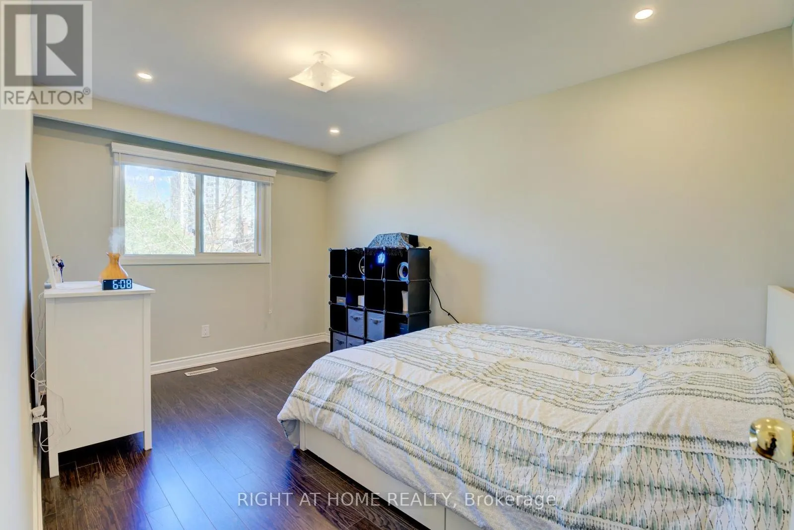 208 MEADOWS BOULEVARD