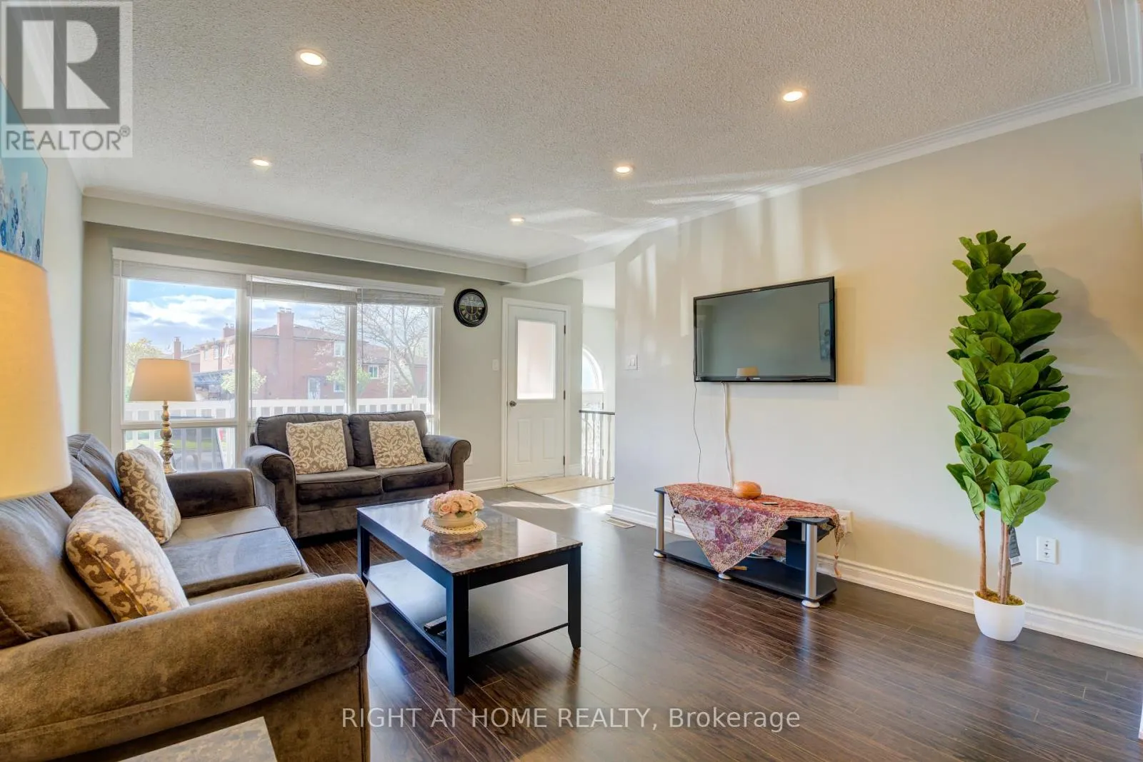 208 MEADOWS BOULEVARD