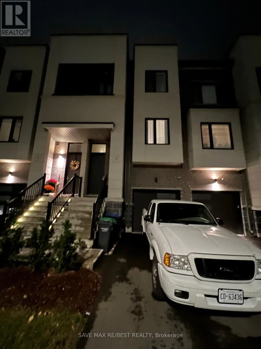 10 HEATHROW LANE