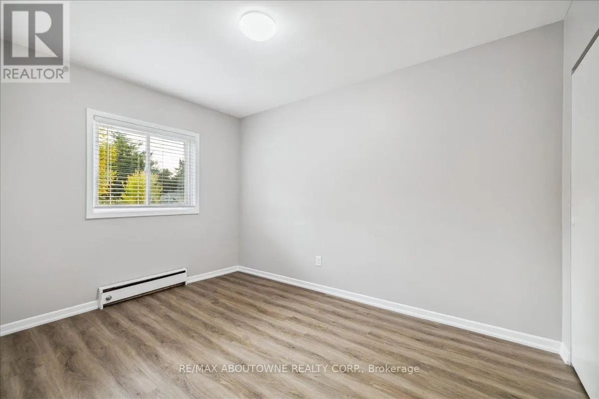 1 - 2350 QUEENSWAY DRIVE