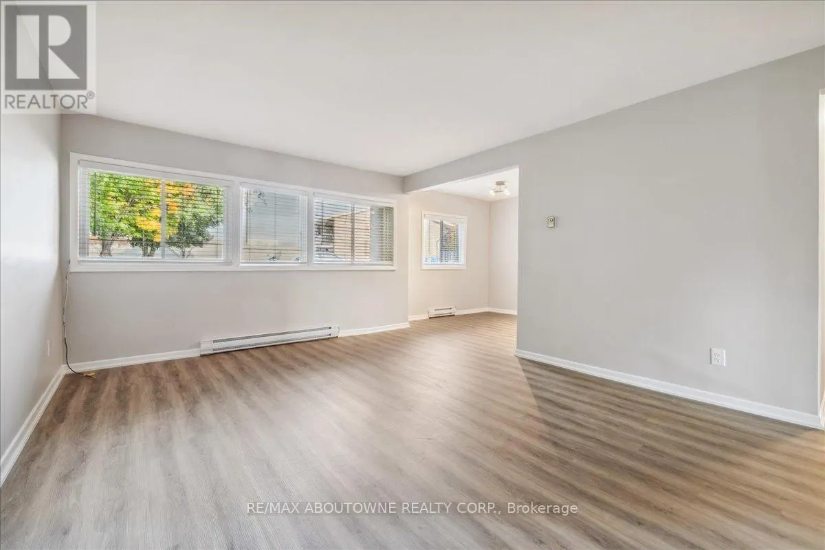 1 - 2350 QUEENSWAY DRIVE