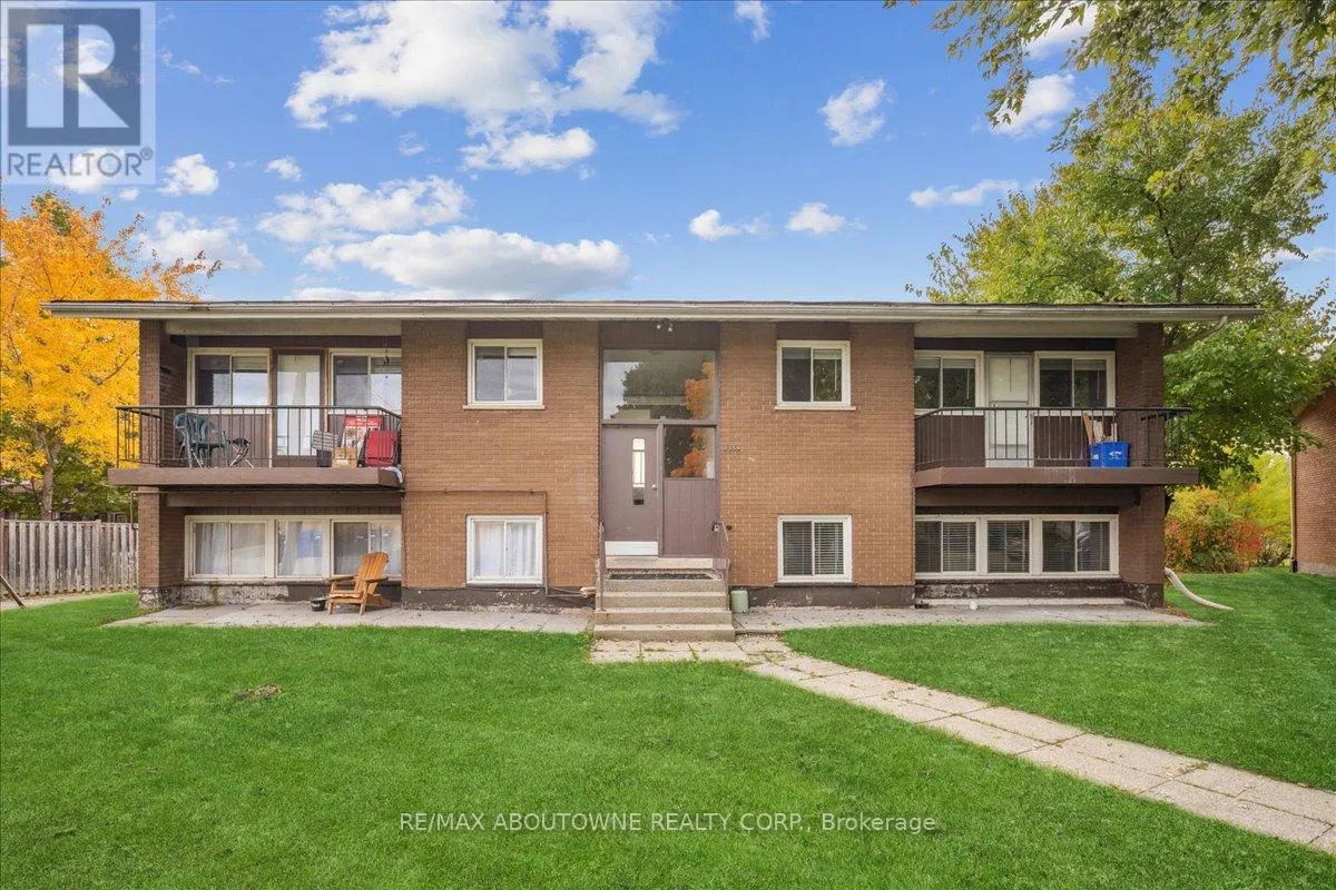 1 - 2350 QUEENSWAY DRIVE