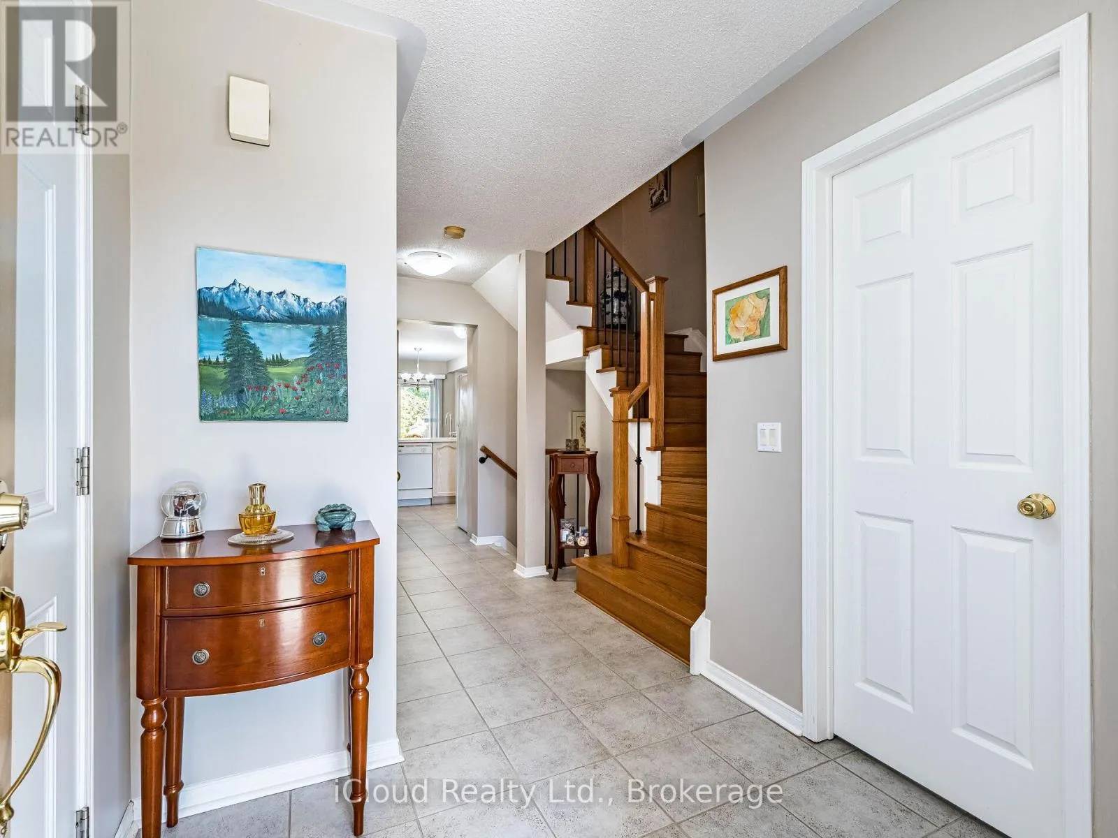 82 HANTON CRESCENT