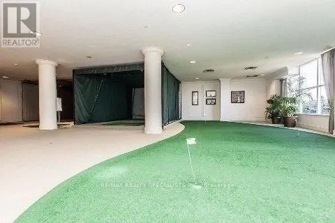 221 - 25 KINGSBRIDGE GARDEN CIRCLE