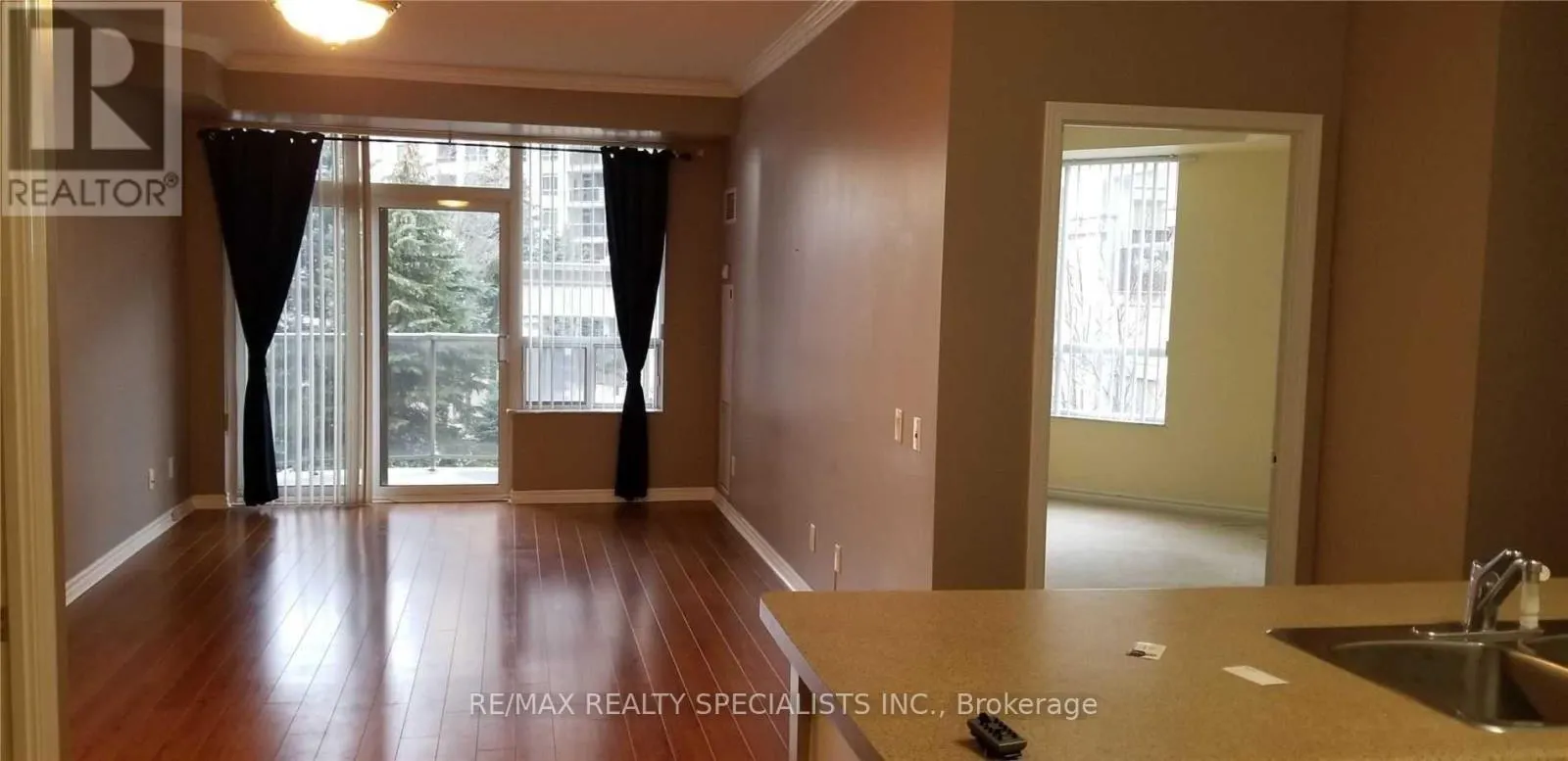 221 - 25 KINGSBRIDGE GARDEN CIRCLE