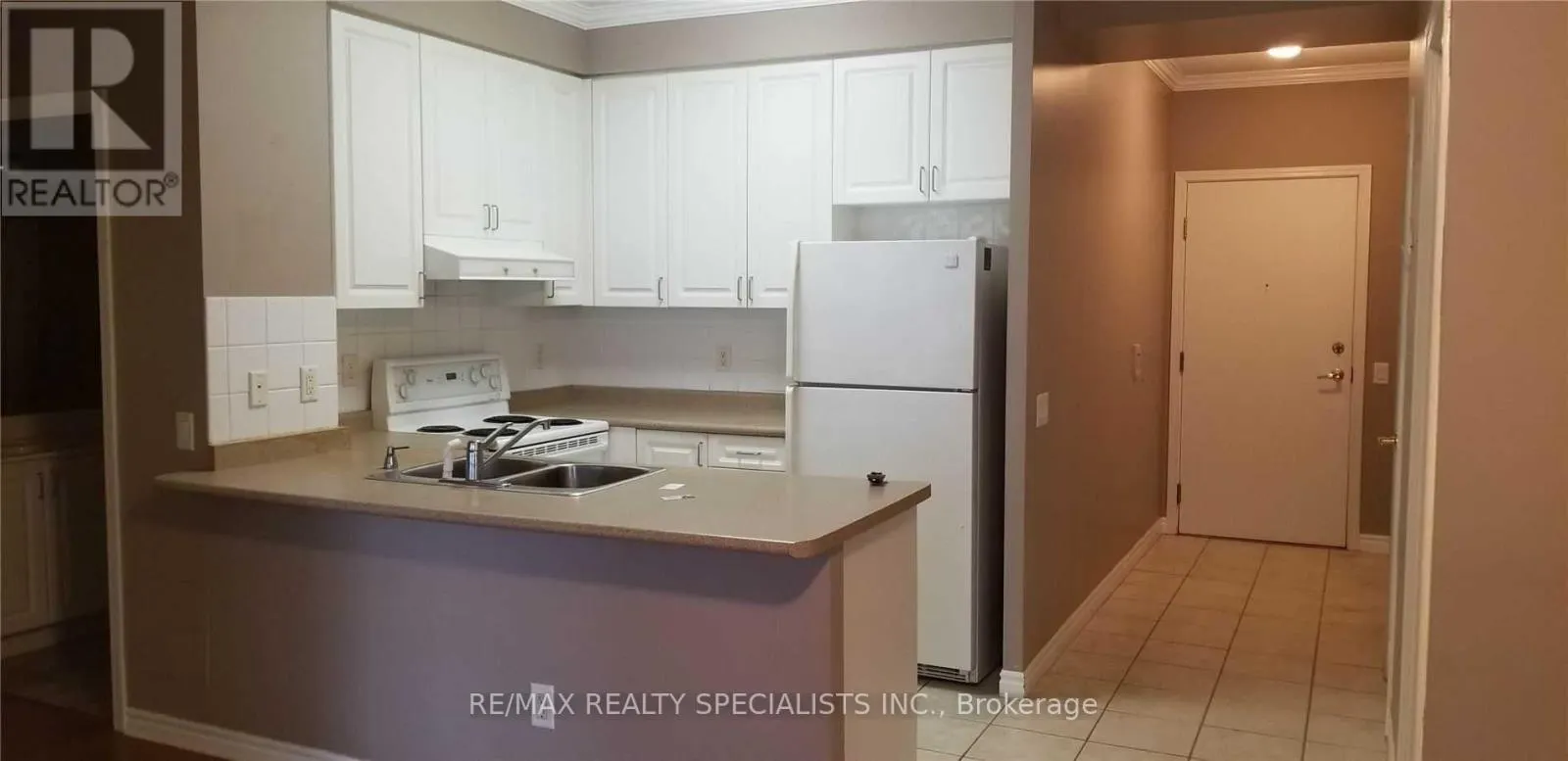 221 - 25 KINGSBRIDGE GARDEN CIRCLE