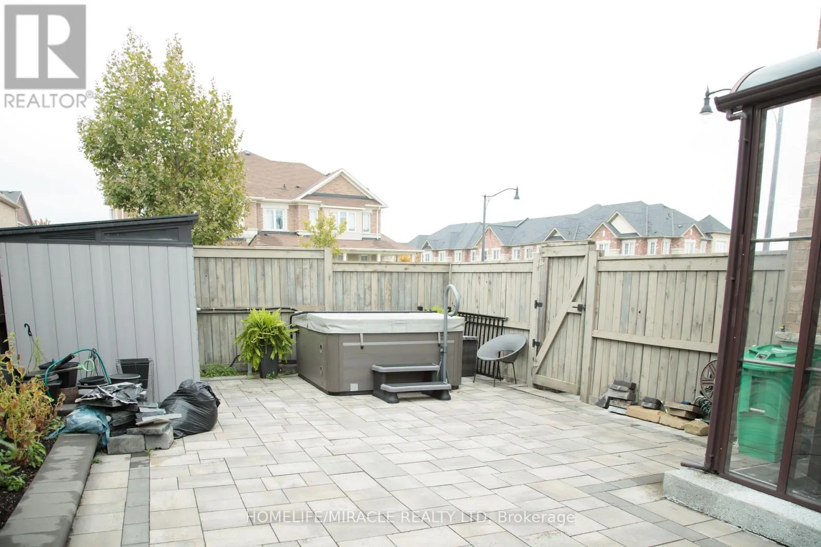 404 QUEEN MARY DRIVE