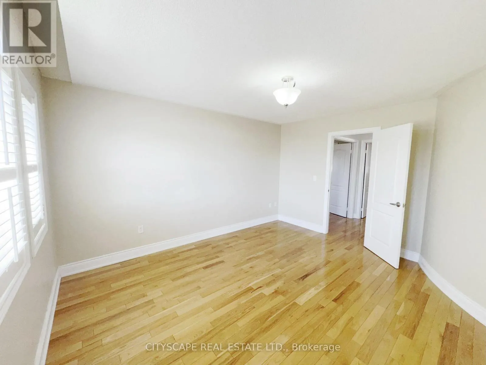 23 BRENTCLIFF DRIVE