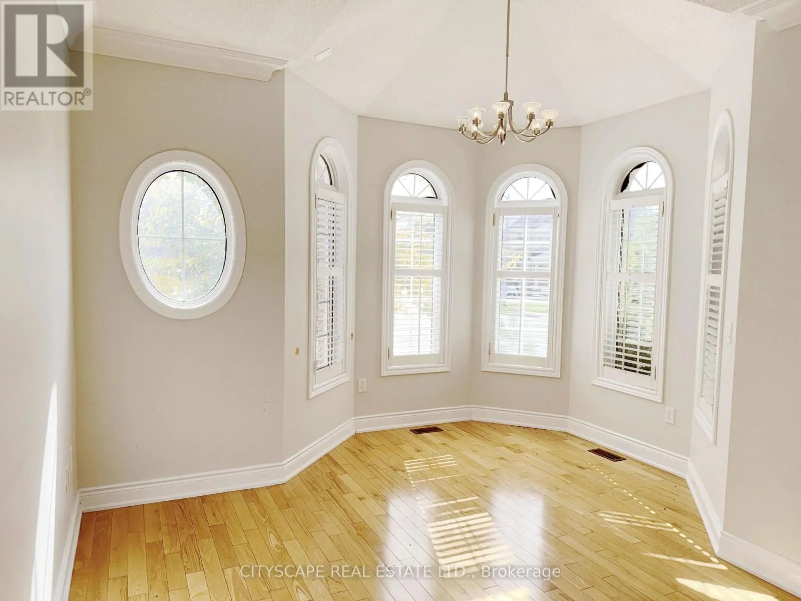 23 BRENTCLIFF DRIVE