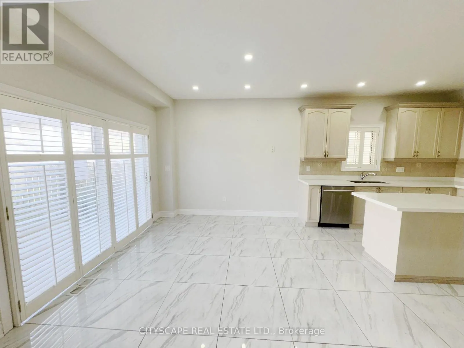 23 BRENTCLIFF DRIVE