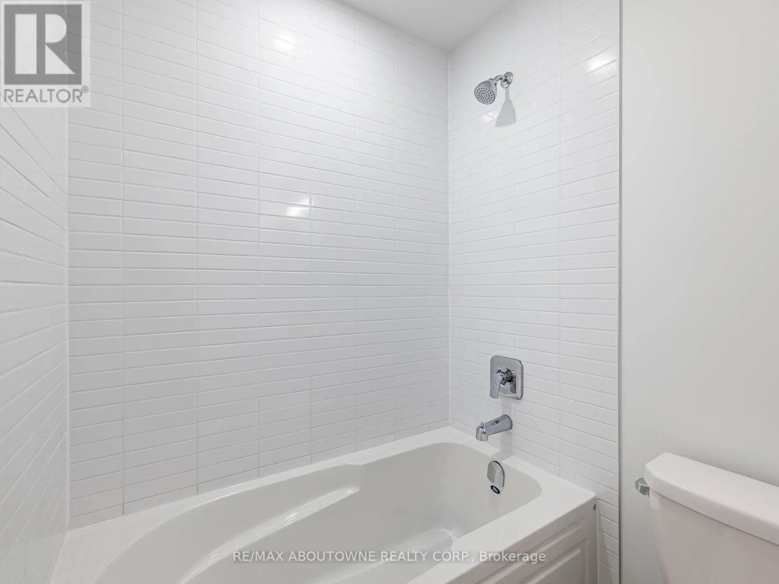 308 - 3250 CARDING MILL TRAIL