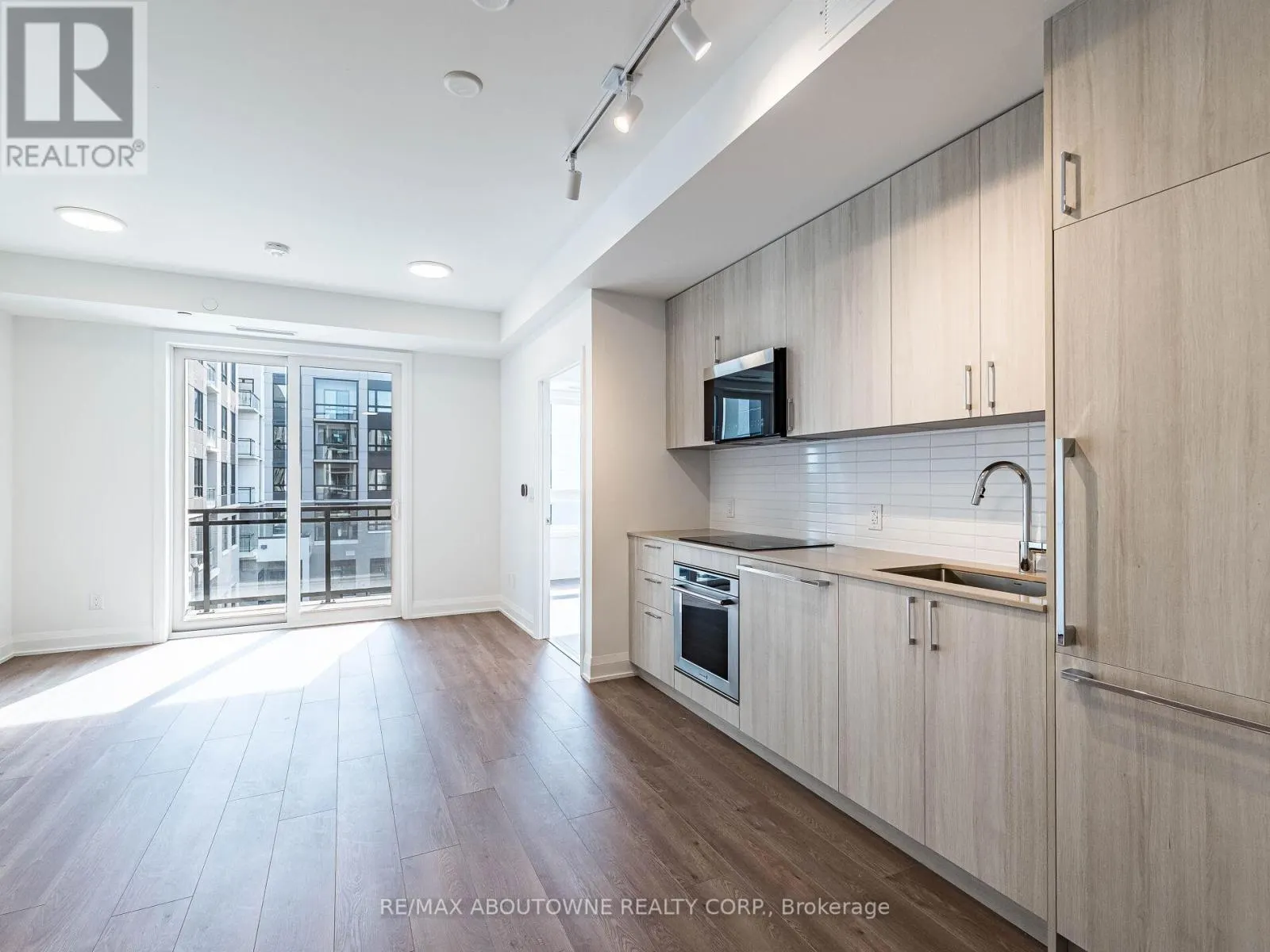 308 - 3250 CARDING MILL TRAIL