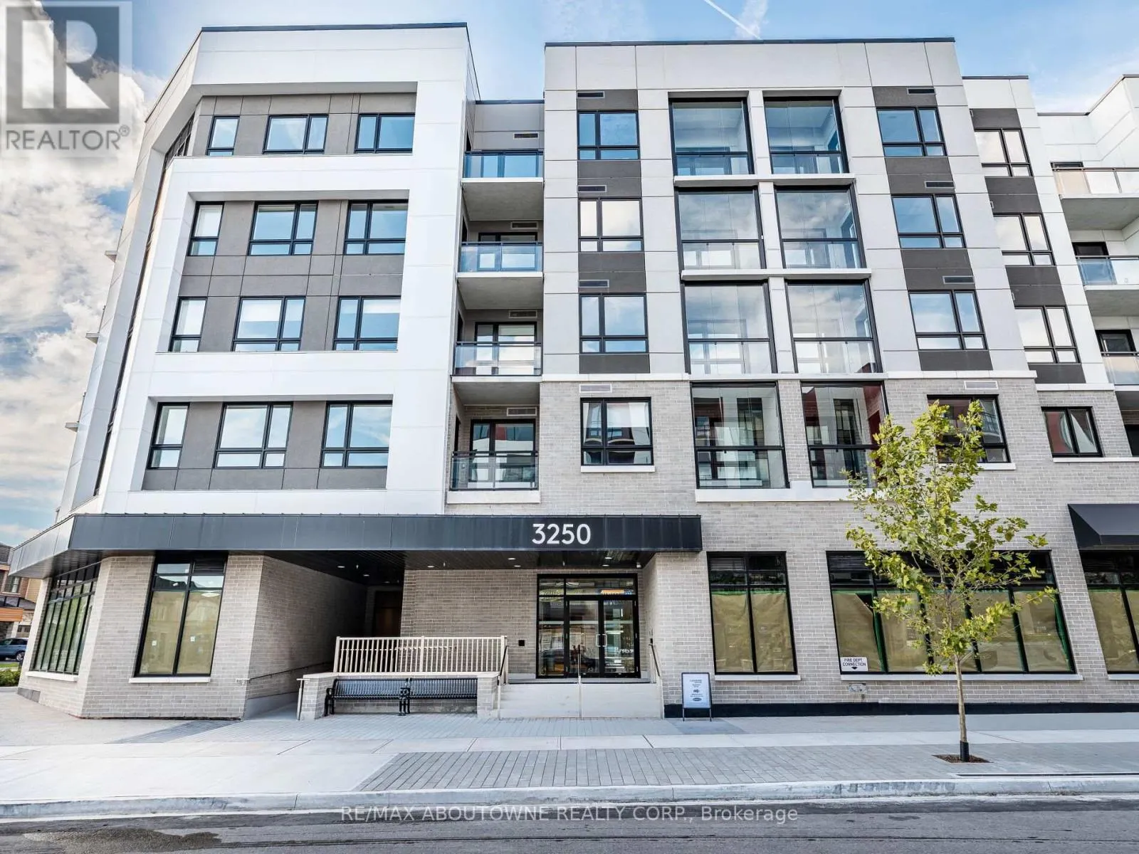 308 - 3250 CARDING MILL TRAIL