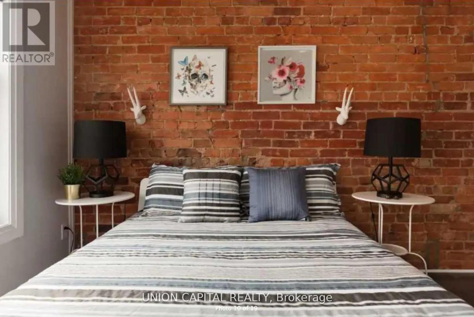 UPPER - 1412 QUEEN STREET W