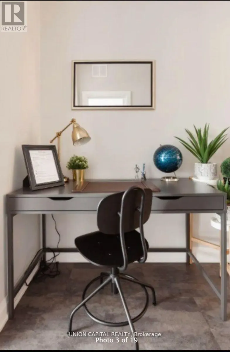 UPPER - 1412 QUEEN STREET W