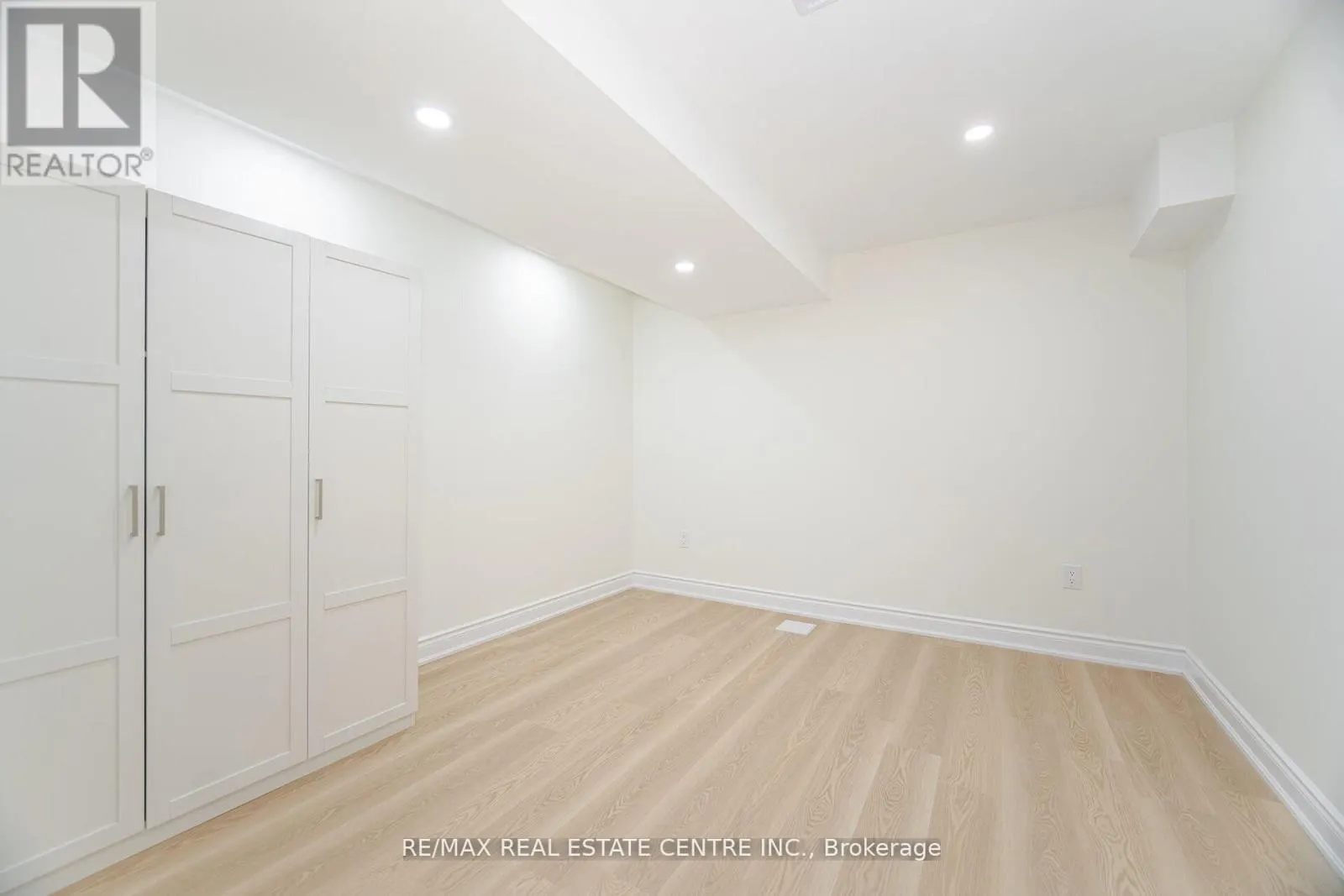 LOWER - 351 GREENLESS CIRCLE